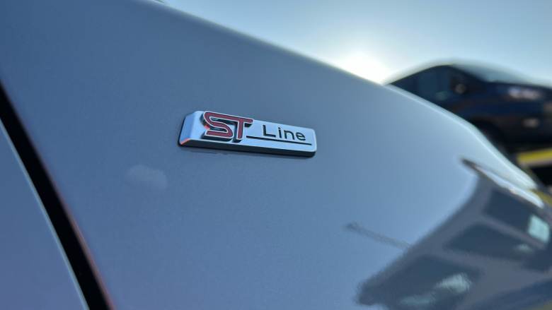 Ford Puma 1.0 EcoBoost Hybrid mHEV ST-Line X 5dr Petrol Hatchback